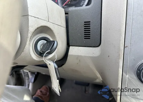 2008 Ford Escape z USA, uszkodzony, nr VIN 1FMCU93168KB59028